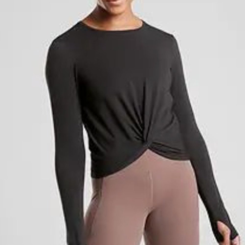 Athelta Essence Twist Top